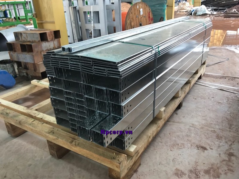 Máng cáp mạ kẽm NP Máng cáp mạ kẽm NP