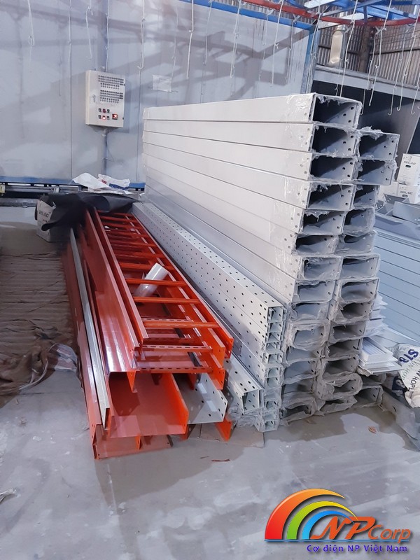 máng cáp 300x100 sơn tĩnh điện máng cáp 300x100 sơn tĩnh điện