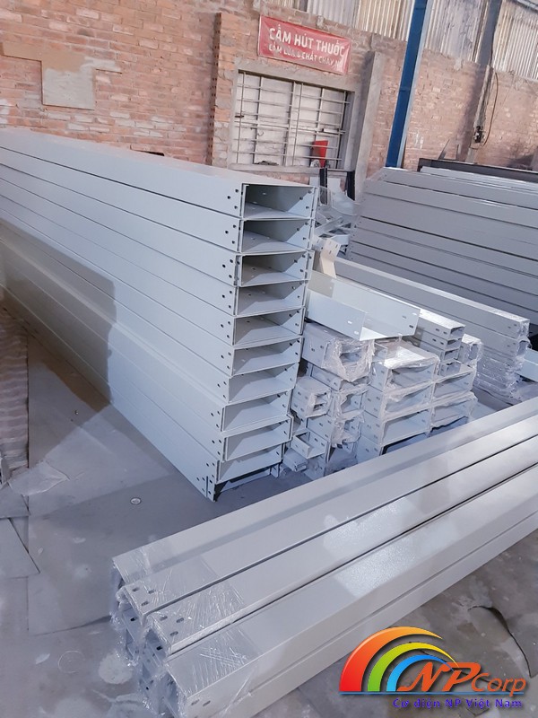 máng cáp 300x100 máng cáp 300x100