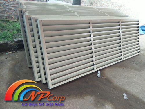 Cửa chớp tôn Cửa chớp tôn