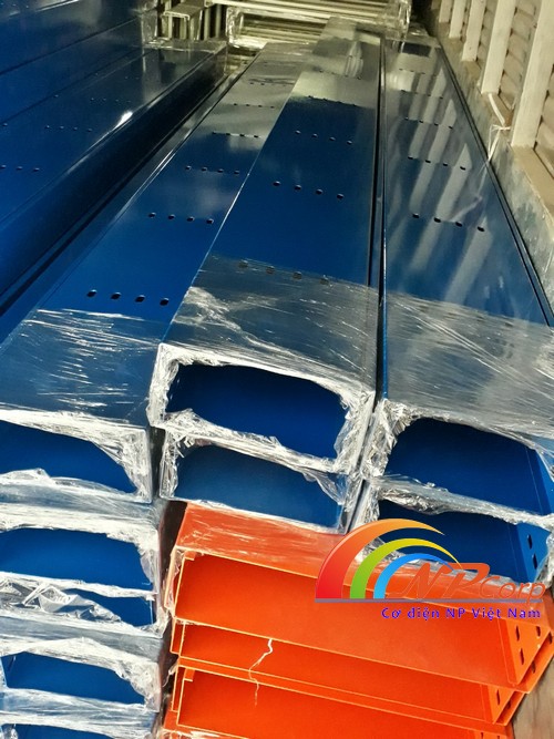 Máng cáp 200x100 sơn tĩnh điện mán cáp 200x100